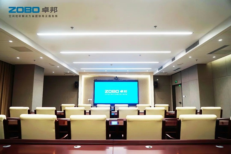 會議室羞羞漫画官网設備連接時需要注意的問題