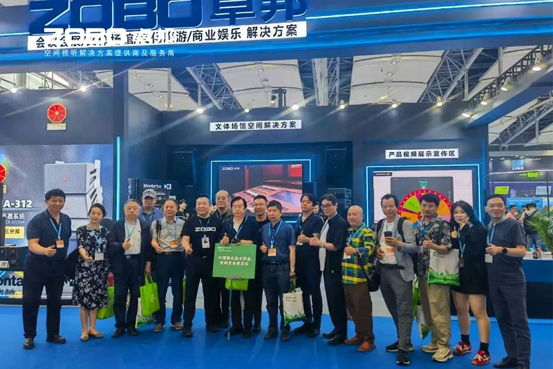 1人潮湧動，新品閃耀!ZOBO羞羞APP大全廣州展首日引爆行業焦點