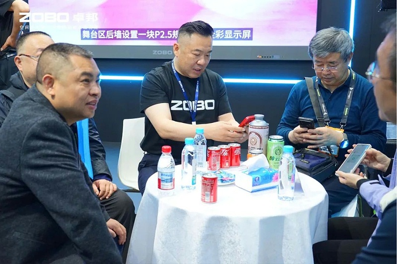 5直擊展會首日盛況丨ZOBO羞羞APP大全2025北京InfoComm展