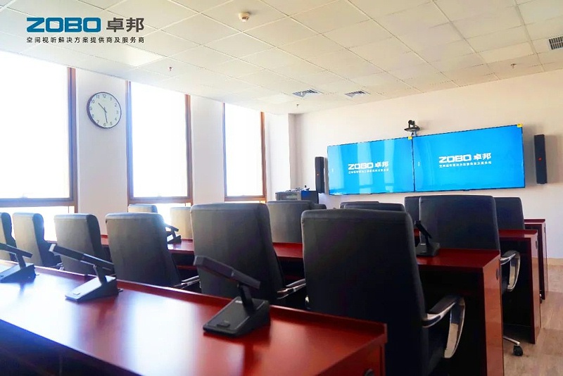 7會議室羞羞漫画官网設備連接要點